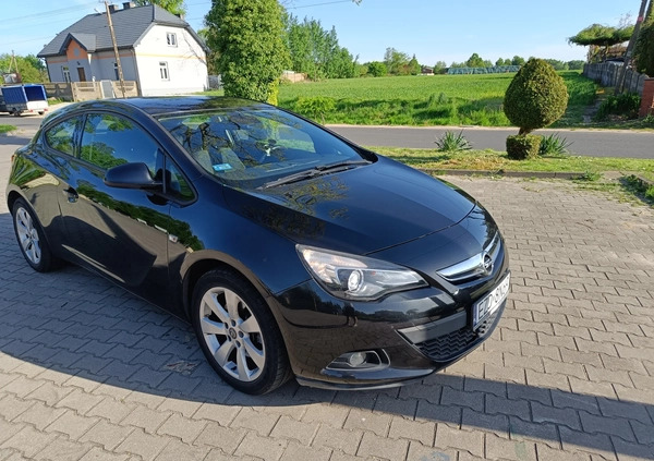 Opel Astra cena 30500 przebieg: 96834, rok produkcji 2012 z Zambrów małe 121